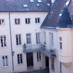 Standing Dans Bel Particulier * Dijon