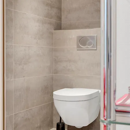 Standing Dans Bel Particulier Apartment Dijon