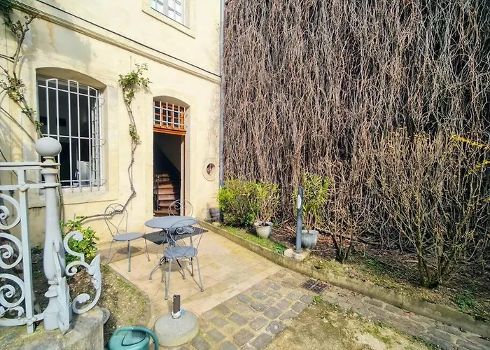 Standing Dans Bel Particulier Дижон